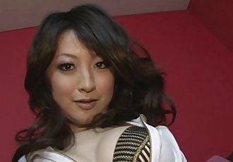 Brünette Asiatische Mädchen Asuka Mimi streichelte und gefickt schwer - 8 min
