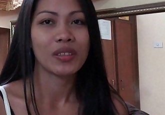 Filipina Hooker Analyn Striche seine weiß dick - 6 min hd