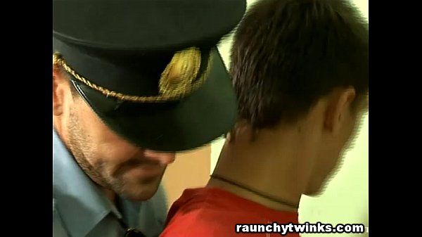 horny Cop aime pour baise twink\