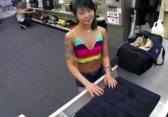 Asian petite babe gives hand massage and extra fucked service - 6 min