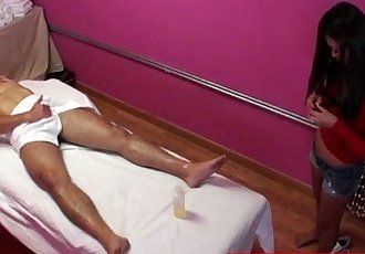 reale jap Massaggiatrice strofina i clienti Cazzo 8 min hd