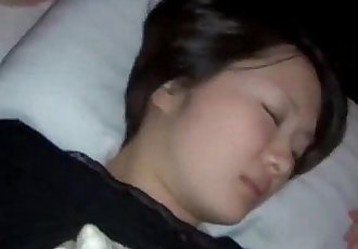 drogué Coréen Soeur Dormir baisée webcam le jeu de rôle hardcamteens.com 31 min