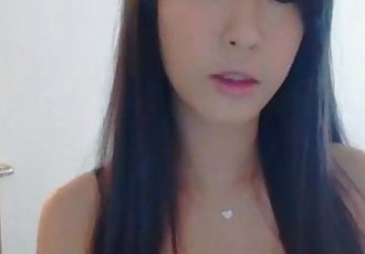 亚洲 女孩 表示 关闭 漂亮的 战利品 聊天 与 她的 @ asiancamgirls.mooo.com 6 min