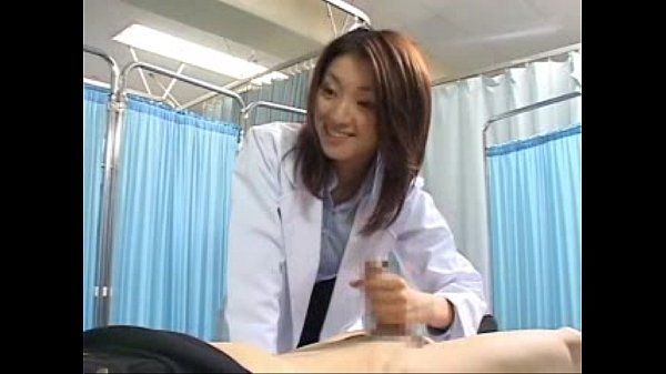 Japon kadın Doktor Yapar onu hasta Cum