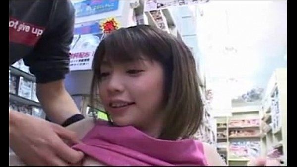Japanisch Mädchen Nozomi Momoi flotter Dreier www.tubeviral.com/aqxq1