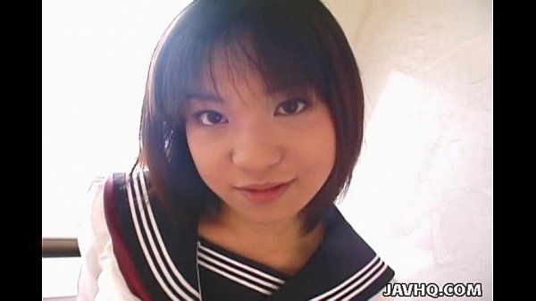सुंदर जापानी छात्रा सहारा बिना सेंसर किया