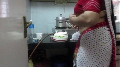 Ã¢Â–Â¶ Leena Bhabhi Hot Navel Housewife 1 - 21 sec