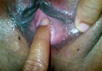 Indonesian Hot Mami big ass and wet pussy stabbed four fingers and fuck hard and - 5 min