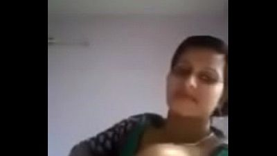 DiamondGirlCams.com - Indian Show Girl - 1 min 8 sec