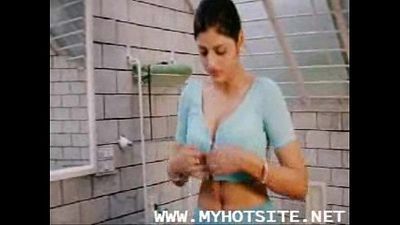 Desi Indian Erotic Scene - 12 min