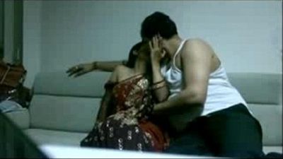 Desi amateur wife used by Indian boss - 6 min