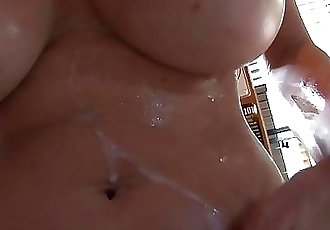 น้ำเชื้อ ปกปิด ใหญ่ tits, ห่วยแตก ไอ้จ้อน แล้ว เล่น กับ น้ำเชื้อ ก้อง ร่างกาย บ เป็ MILF 4 มิน hd+