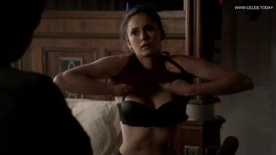 Nina Dobrev - Shower, Lingerie & Sexy Cleavage - The Vampire Diaries s04e16