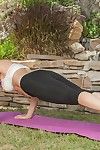 olgun Sürtük Melissa Gül var yapıyor bazı Sıcak egzersizleri açık