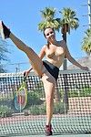 teen tennis giocatore Strisce su corte prima l'inserimento di racchetta maniglia in Fica - parte 2