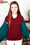 18 jaar oud redhead solo meisje Alex Mae onthulling strak tiener kont tot Sluiten
