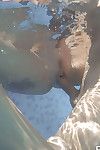 грудастая евро блондинка Хлоя Lacourt Бля на открытом воздухе в плавание бассейн