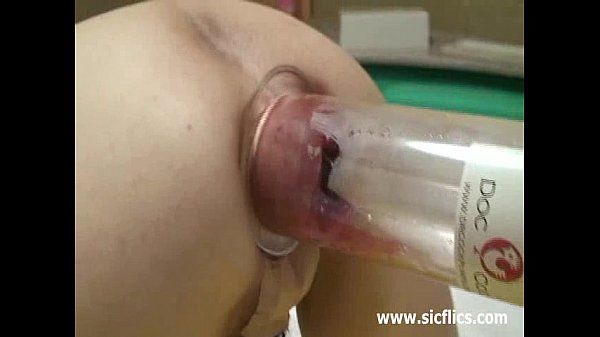 XXL anal vacuum pumping and brutal fisting