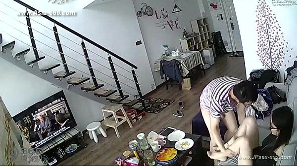 Hackers use the camera to remote monitoring of a lover\