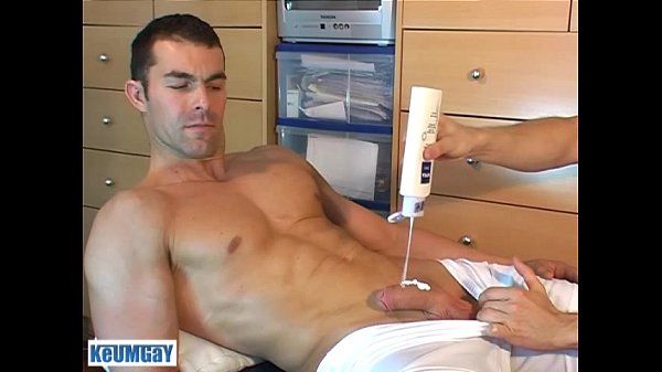 French straight guy, Nicolas serviced! get wanked his huge cock !