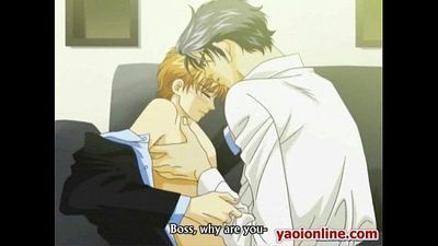 zwei hentai Jungs Berühren und küssen auf sofa 6 min