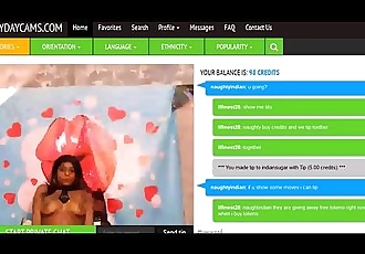 Горячая индийский подросток 19 лет старый показать сиськи и Качает Зад на everydaycams.com