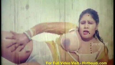 Busty bhabi boob show - Indian - 2 min