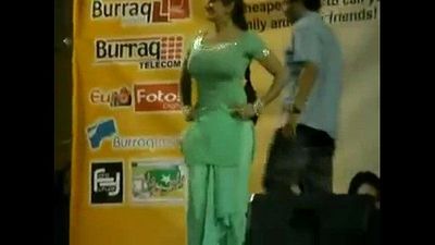 Paki Booby Stage Acctress Saima Khan shaking big boobs on stage - 6 sec
