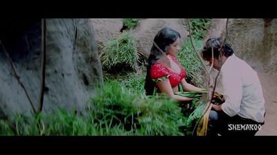 Hot Romantic Saree Removal in Jungle - Bhauja.com - 2 min