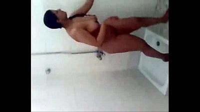 Big Brüsten punjabi Hausfrau in Dusche Männe Dreharbeiten 2 min