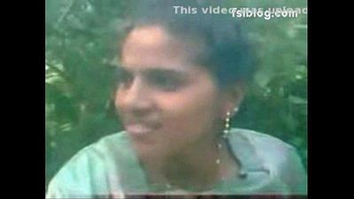 Indian Pussy Outdoor Girl Showing Boobs - 24 sec