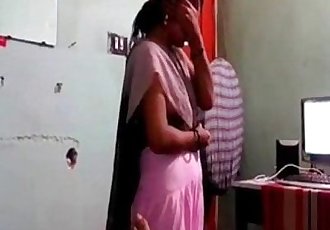 Mature gujrati village aunty after sex leaked mms - 2 min